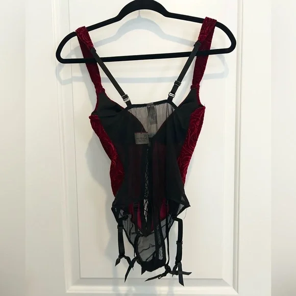 Y2K NWT Victoria’s Secret Corset Bustier - Picture 3 of 3
